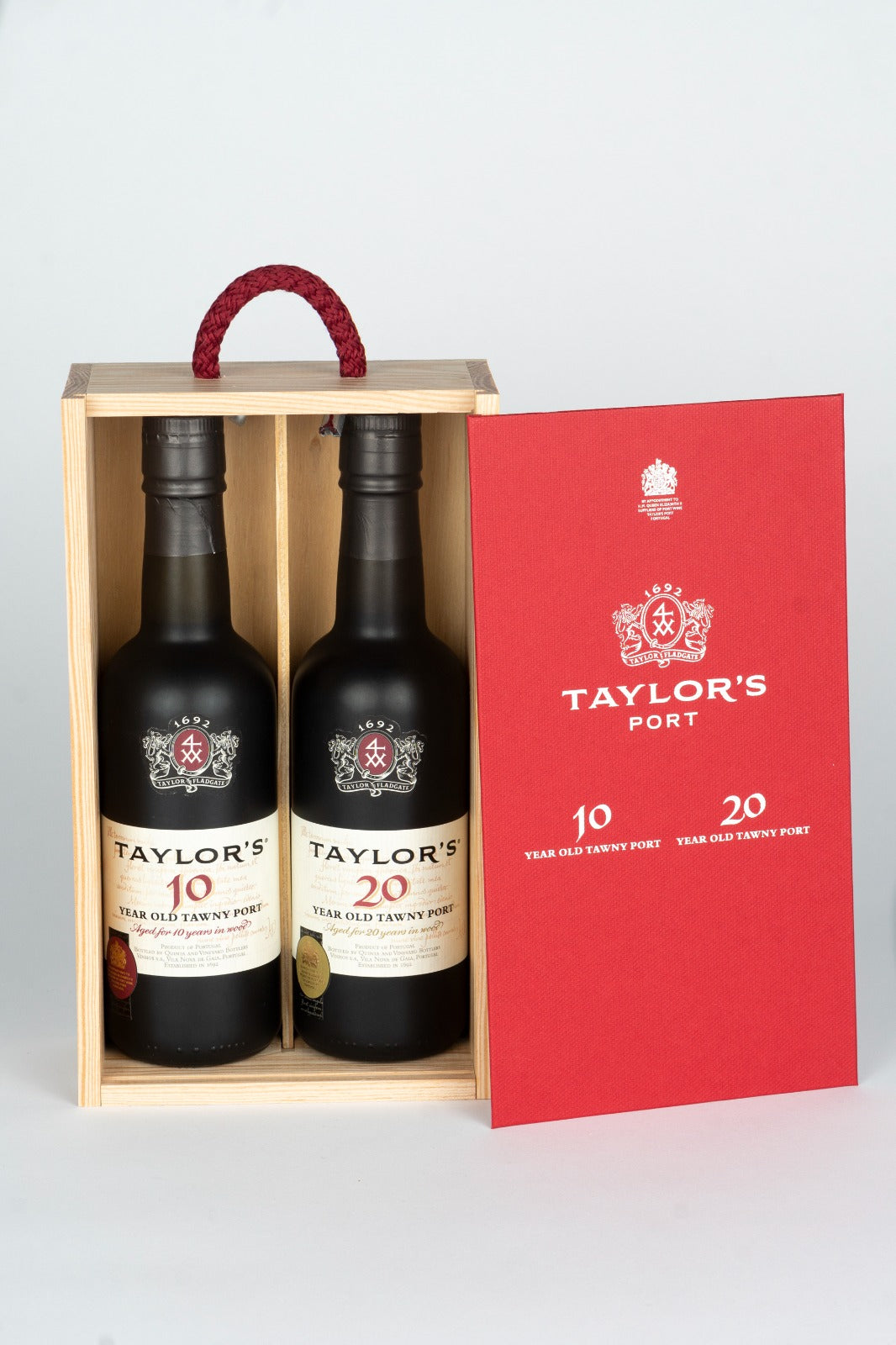 Taylor’s Century com garrafas Tawny 10 e 20 anos